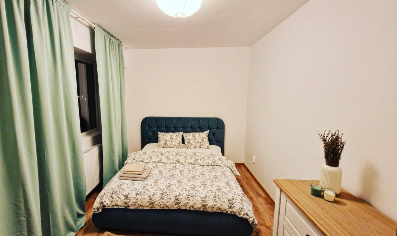 Lux & Confort - Apartament 3 Camere Bucarest Esterno foto